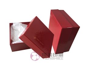 雅诗兰黛化妆品盒