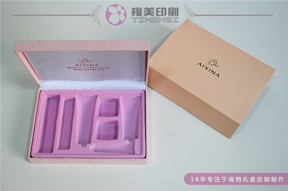 化妆品礼盒制作3.jpg