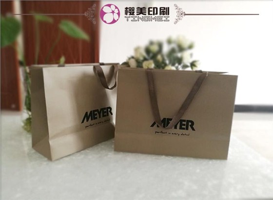 迈雅服装手提袋定制1.jpg