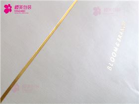 烫金化妆品手提袋加工4.jpg