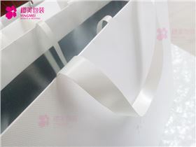 压纹纸服装手提袋加工3.jpg