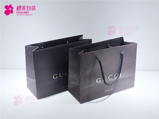 压纹高档纸袋生产1.jpg