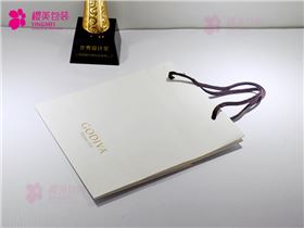 手提绳巧克力纸袋定制3.jpg