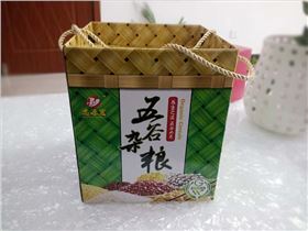 瓦楞纸包装盒.jpg