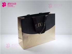 怡丽丝尔手提袋制作.jpg