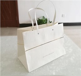 化妆品手提袋加工