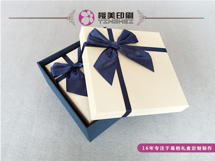 高档礼盒制作.jpg