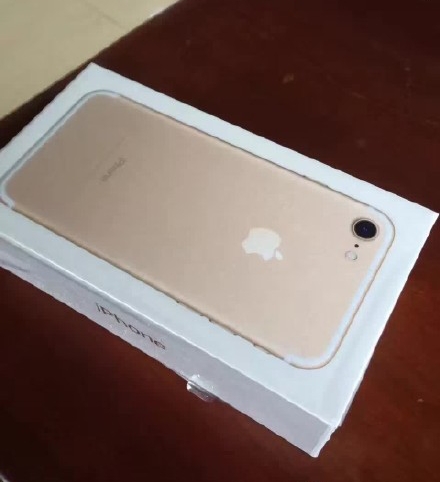 iPhone7手机包装盒.jpg