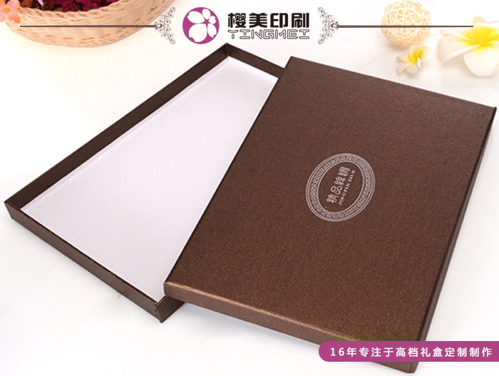 服装礼品盒定做1.jpg