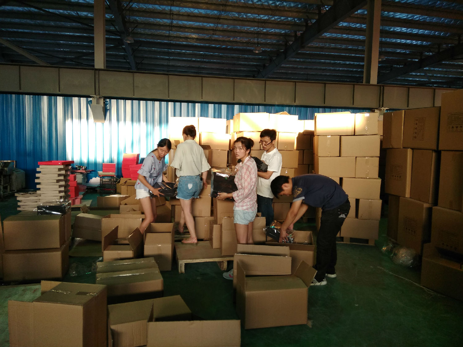 礼品盒质检中