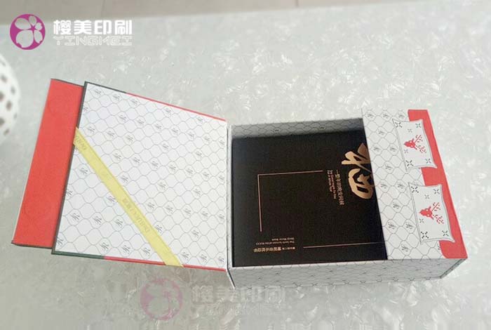 慕斯礼品盒1.jpg